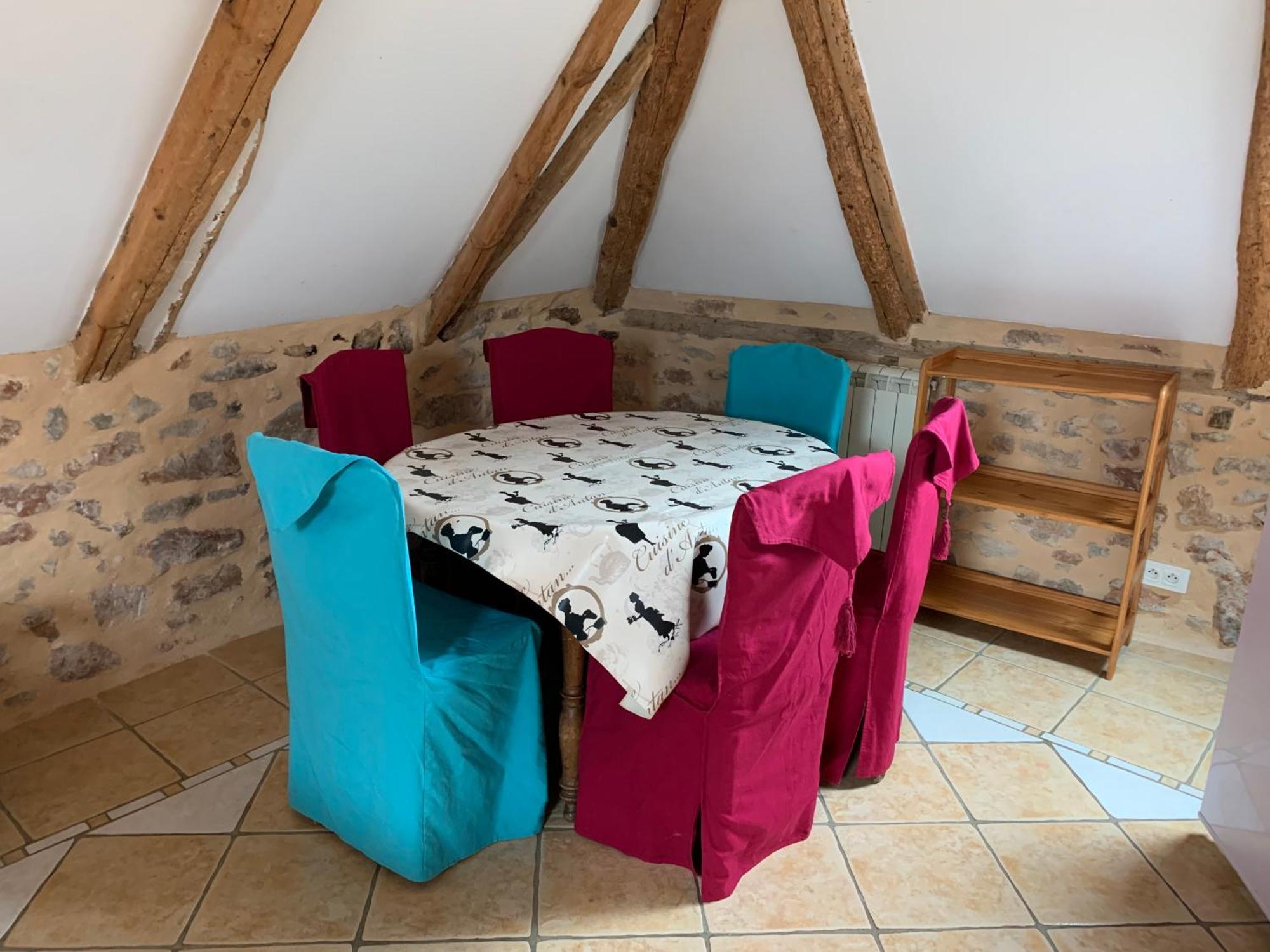 Cafe De La Place Gite & Chambres D'Hotes "Lou Pastre" Lanuejols  Luaran gambar